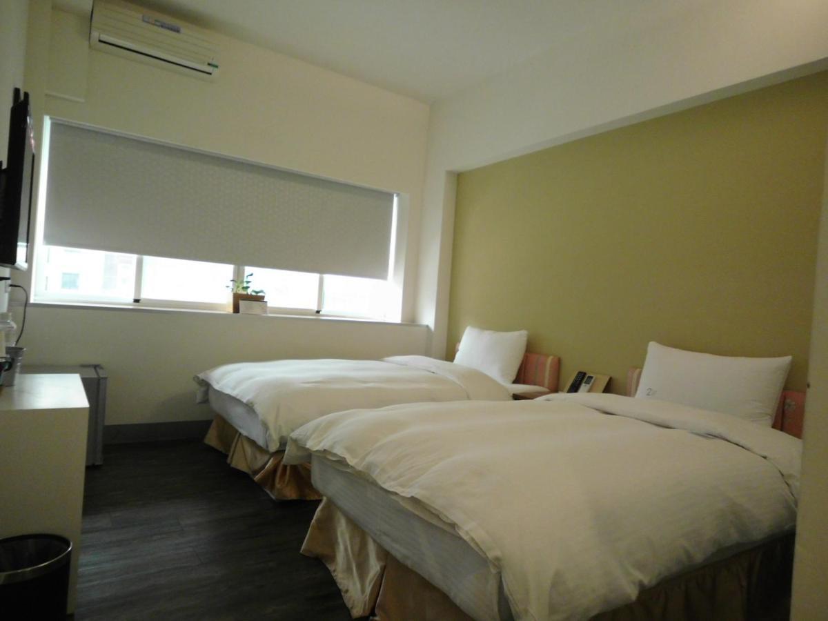 237 Hotel Каосюн Екстериор снимка