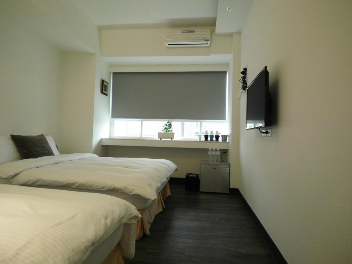 237 Hotel Каосюн Екстериор снимка