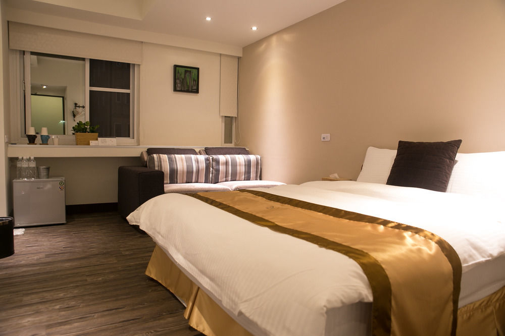 237 Hotel Каосюн Екстериор снимка