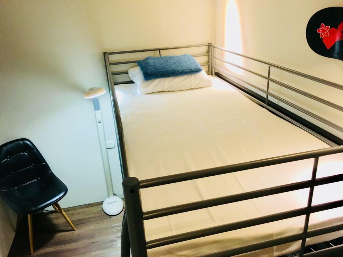 237 Hotel Каосюн Екстериор снимка