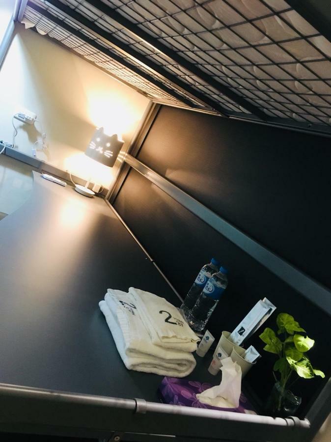237 Hotel Каосюн Екстериор снимка